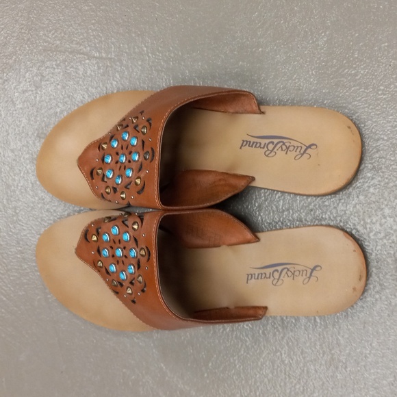 Lucky Brand Brown, Turquoise, and Tan Beaded Thong Sandals - Picture 2 of 11